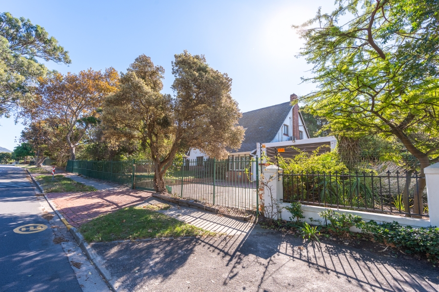 3 Bedroom Property for Sale in Pinelands Western Cape